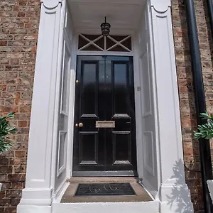 https://17-penleys-grove-street.yorkshirehotels.net