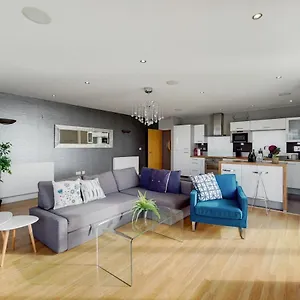 https://capital-stay-2-bedroom-apartment-by-london-excel.brighton-hotels-england.com