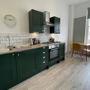 https://apt-3-st-georges.cardiffhotelswales.com