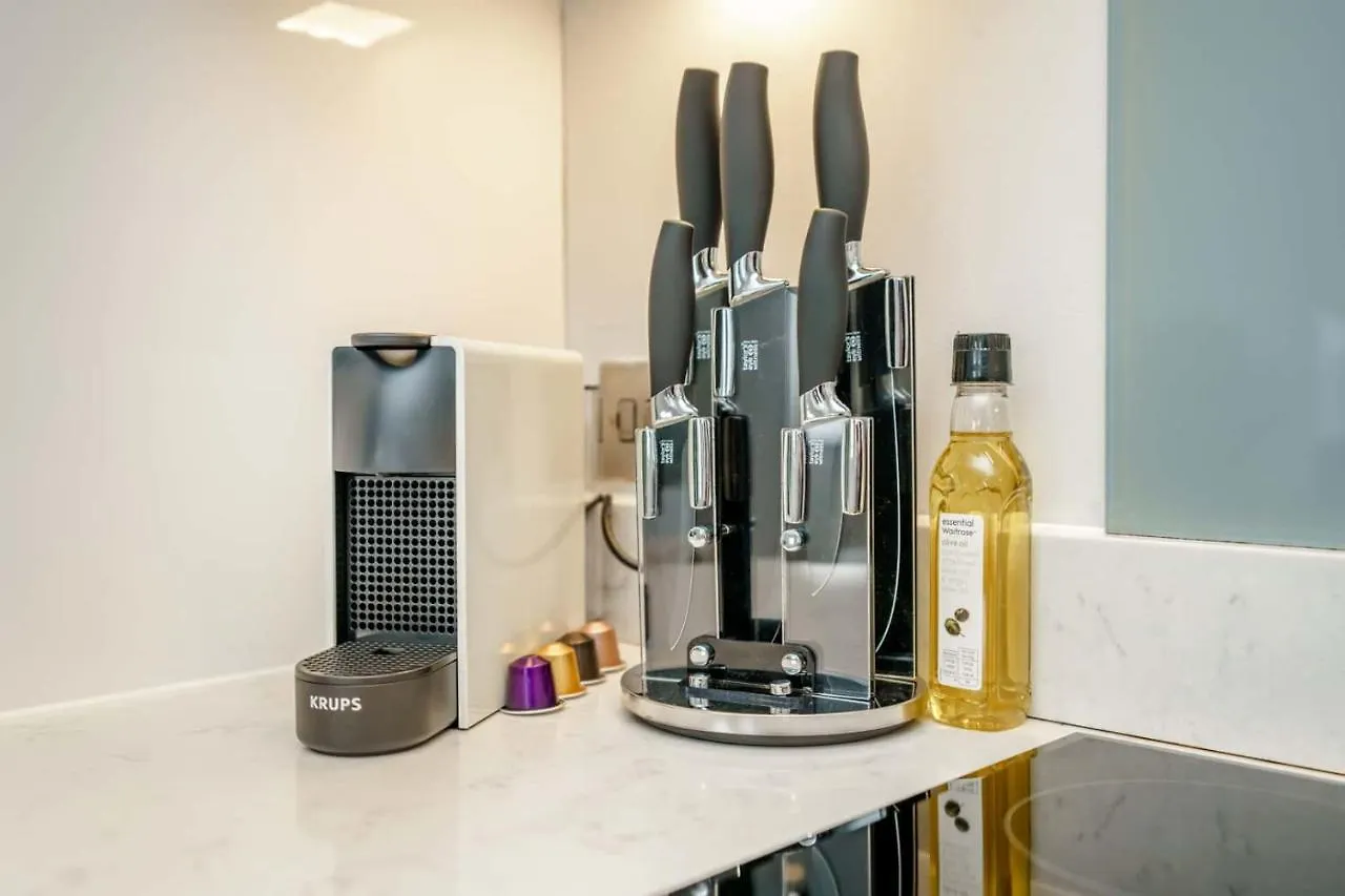 Tailored Stays - Central Cambridge Studios, Free Parking 0*,  Birleşik Krallık